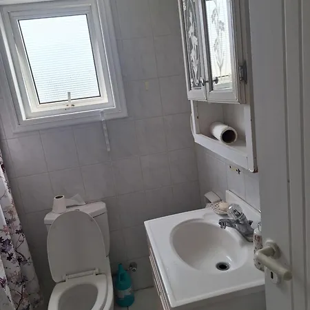 Big House Near Sea, Shared Swimming Pool *