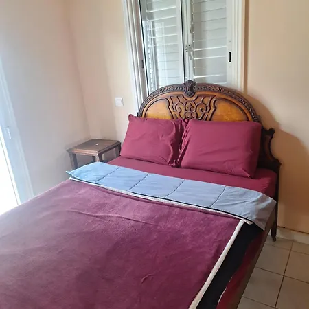 Big House Near Sea, Shared Swimming Pool *