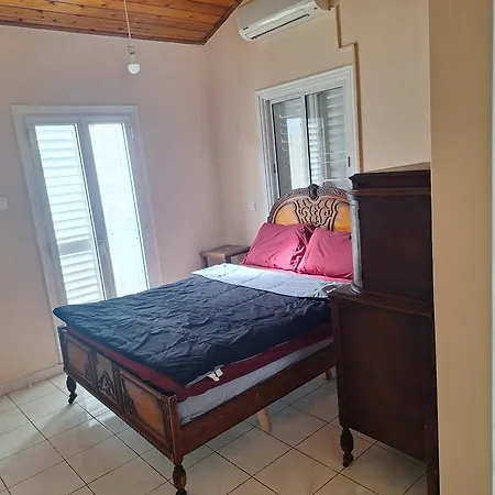 Big House Near Sea, Shared Swimming Pool 빌라