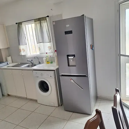 Big House Near Sea, Shared Swimming Pool *