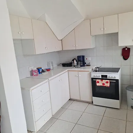 Big House Near Sea, Shared Swimming Pool Willa Oroklini