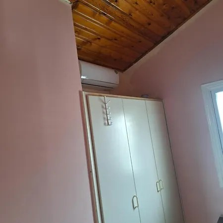 Big House Near Sea, Shared Swimming Pool Willa Oroklini