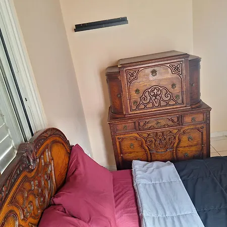 Big House Near Sea, Shared Swimming Pool Willa *