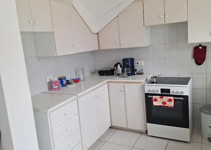 Big House Near Sea, Shared Swimming Pool Vila Voroklini