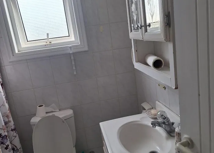 Big House Near Sea, Shared Swimming Pool *