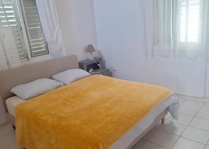 Vila Big House Near Sea, Shared Swimming Pool *