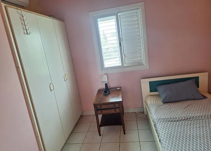 Vila Big House Near Sea, Shared Swimming Pool Voroklini